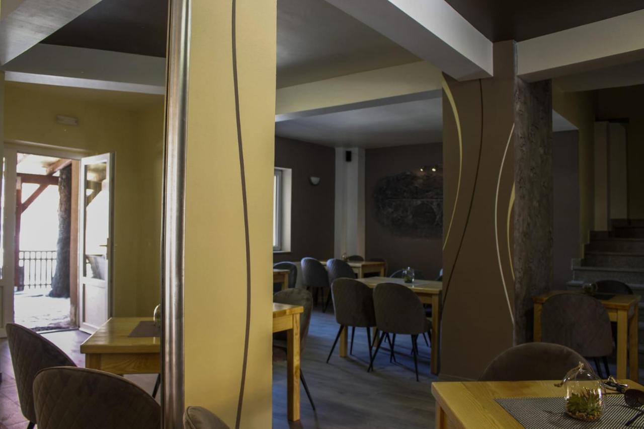 Villa Dijana Gračac Esterno foto
