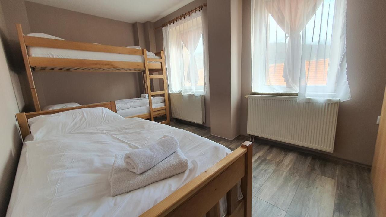 Villa Dijana Gračac Esterno foto