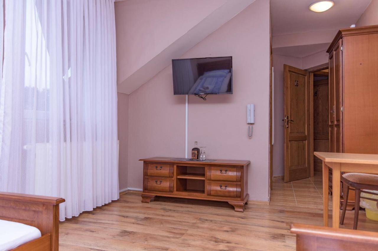 Villa Dijana Gračac Esterno foto